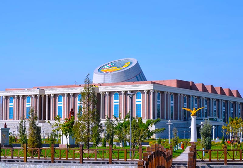 Туры в Таджикистан: Национальный музей Таджикистана